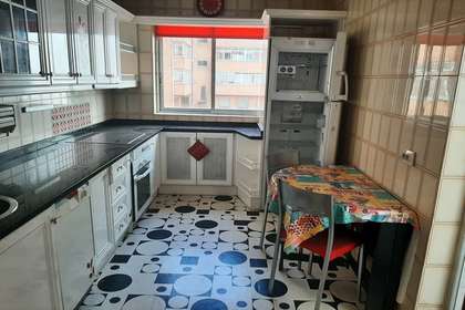 Flat for sale in Polígono X, León. 
